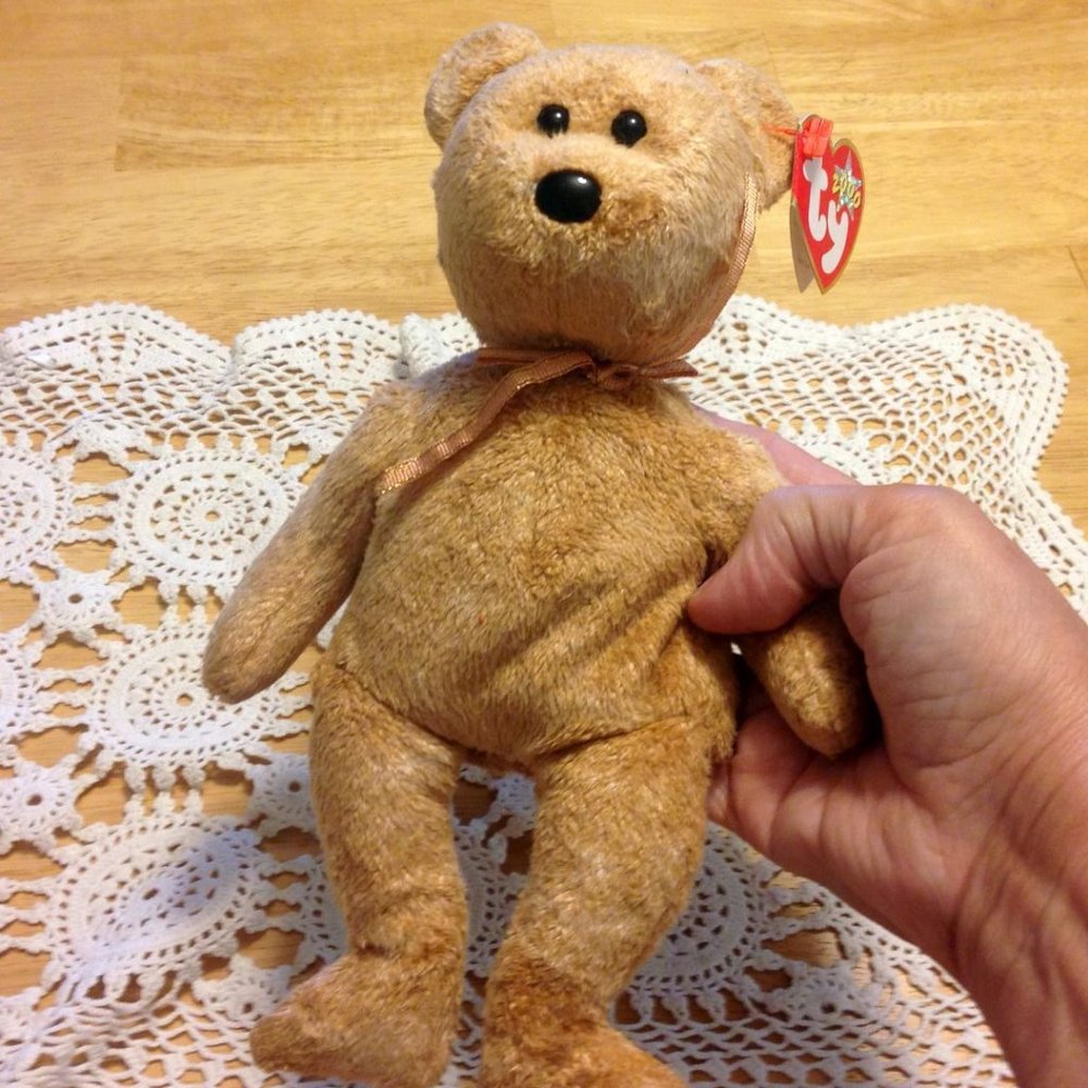 Ty Beanie Babies  Cashew Bear with error From 2000